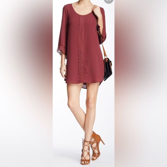 ASTR The Label Wild Berry Lace Trim Flowy Dress, Small - Picture 2 of 5